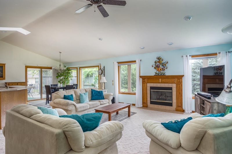 4149 Westview Ln, Oshkosh, WI 54904-6903
