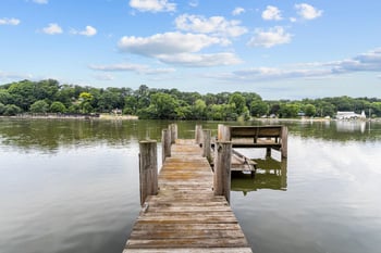 140 River Dr, Appleton, WI 54915