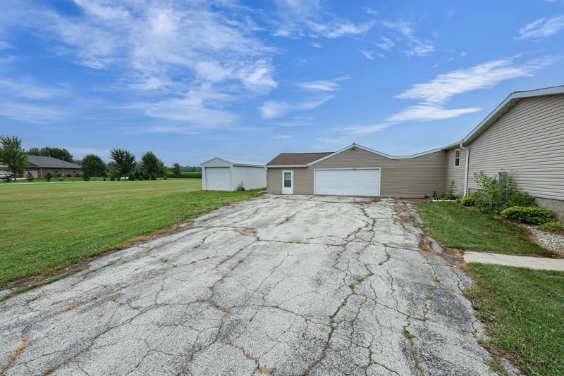 E1207 Town Hall Rd, Luxemburg, WI 54217