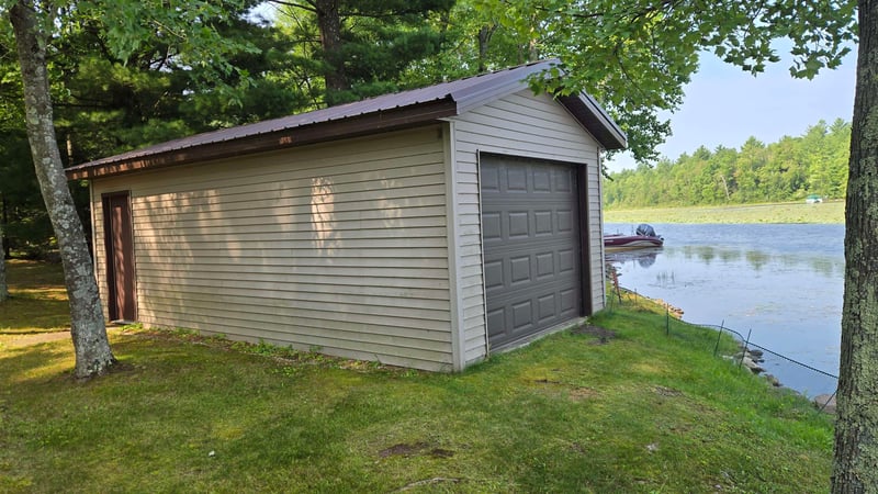 13832 Bonita Ln, Mountain, WI 54149-0000