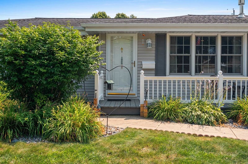 1015 Estes Dr, De Pere, WI 54114