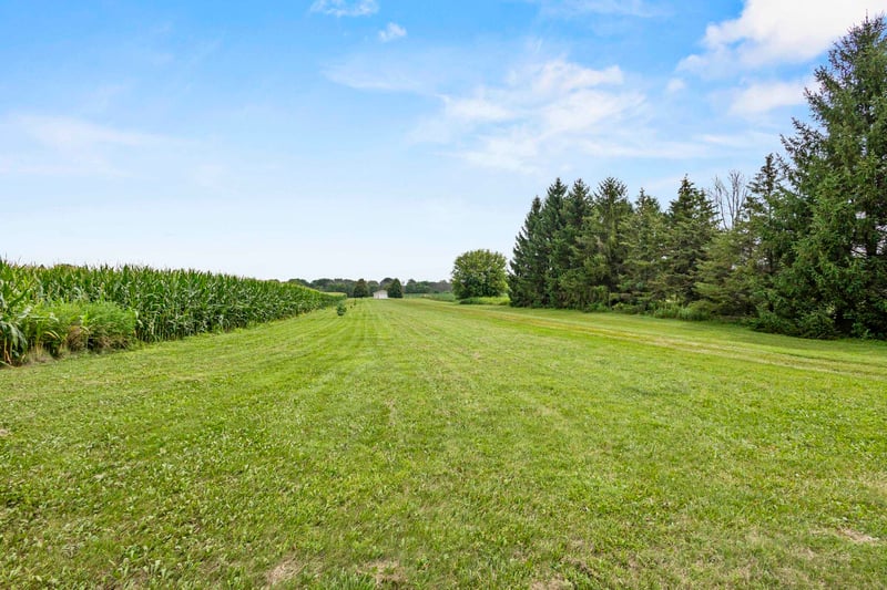 Julius Dr, Greenville, WI 54942