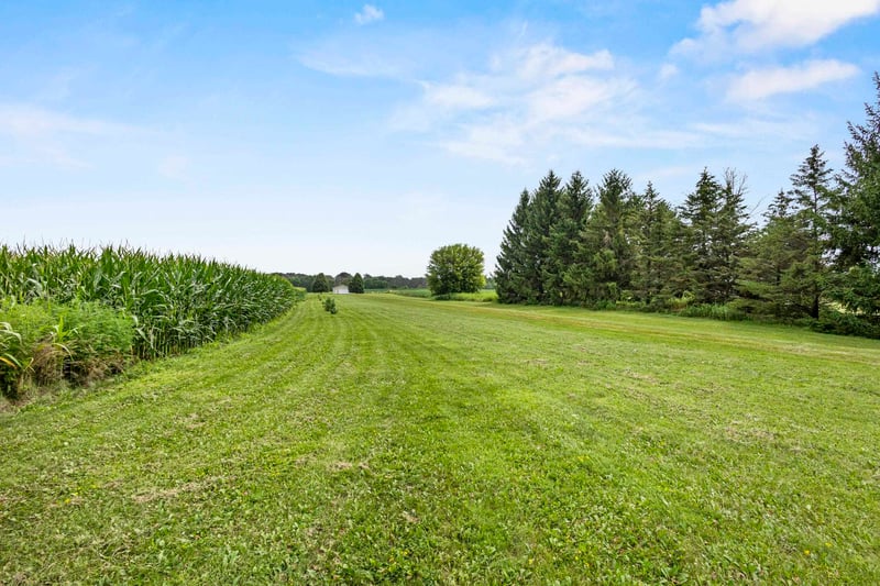 Julius Dr, Greenville, WI 54942