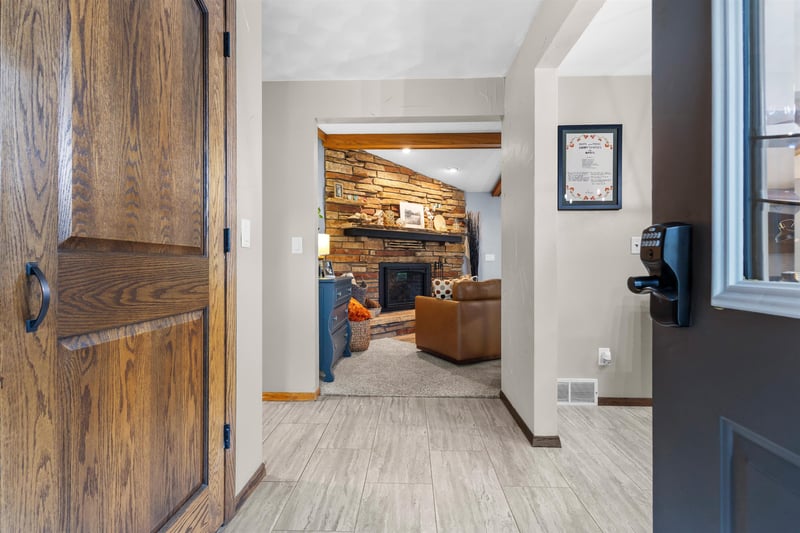 N294 Rogers Ln, Appleton, WI 54915-9441