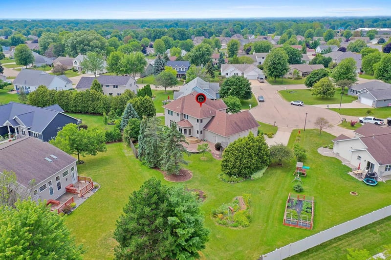 2159 Moonlight Ct, Menasha, WI 54952