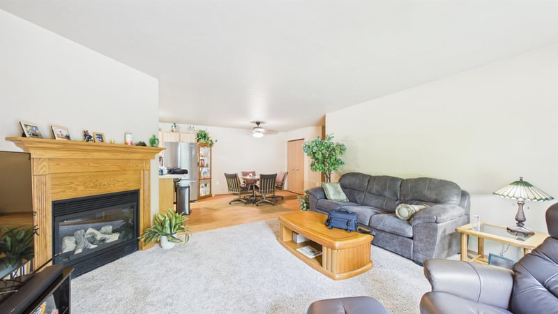 3325 Casaloma Dr #40, Appleton, WI 54913