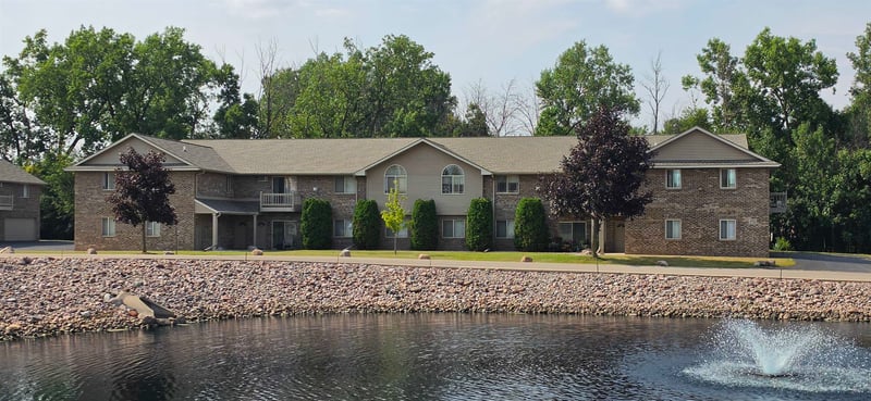 3325 N Casaloma Dr #40, Appleton, WI 54913