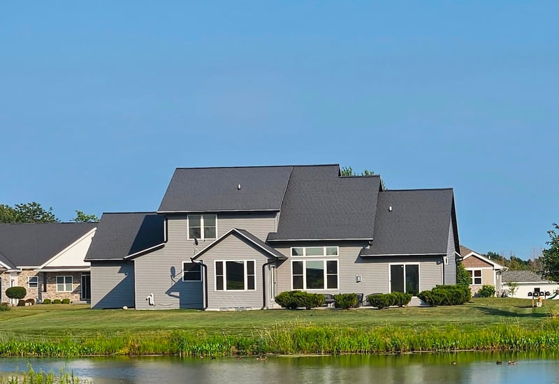 1774 Applewood Dr, De Pere, WI 54115