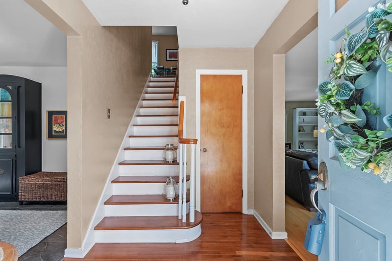 2012 Woodrow Way, Green Bay, WI 54301-2260