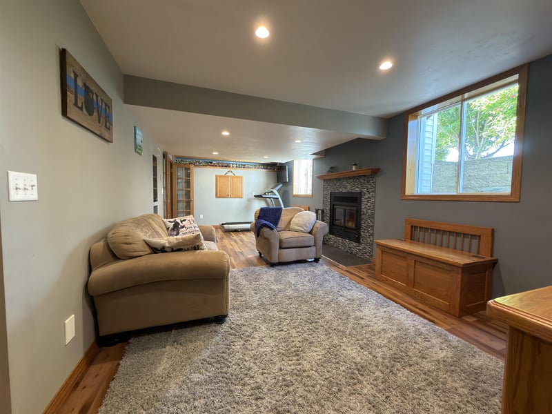 2248 Nick Ln, De Pere, WI 54115