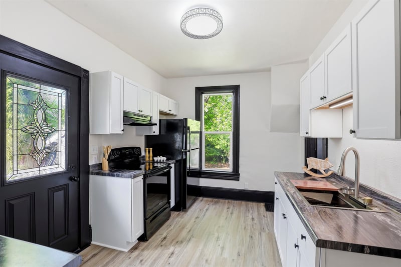 851 Franklin St, Oshkosh, WI 54901-4315
