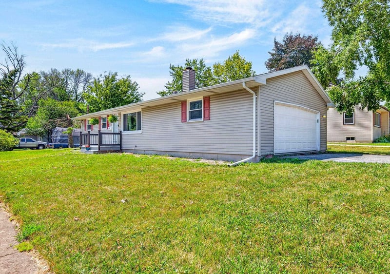 808 Grove St, Menasha, WI 54952