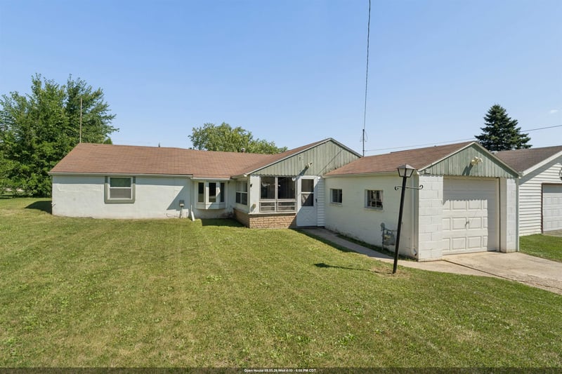 518 Graves St, Chilton, WI 53014