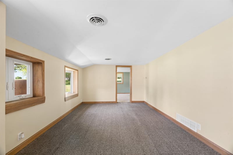 518 Graves St, Chilton, WI 53014
