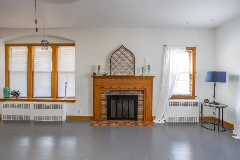 714 N Oneida St, Appleton, WI 54911