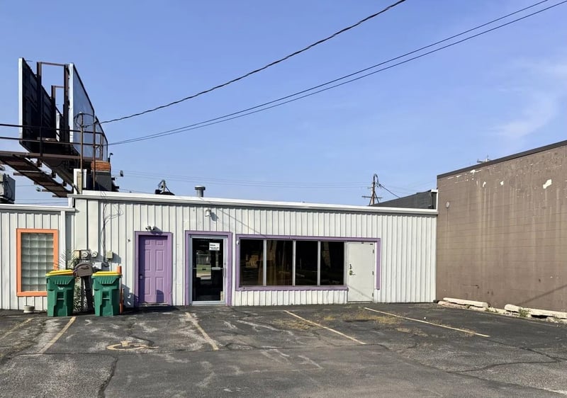 1207 Mason St, Green Bay, WI 54303