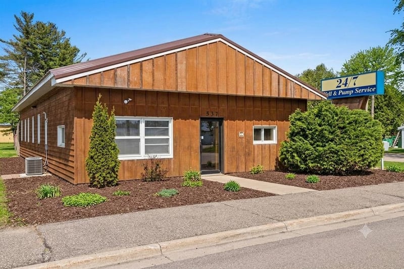 537 Caldwell Ave, Oconto Falls, WI 54141