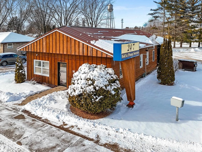 537 Caldwell Ave, Oconto Falls, WI 54141