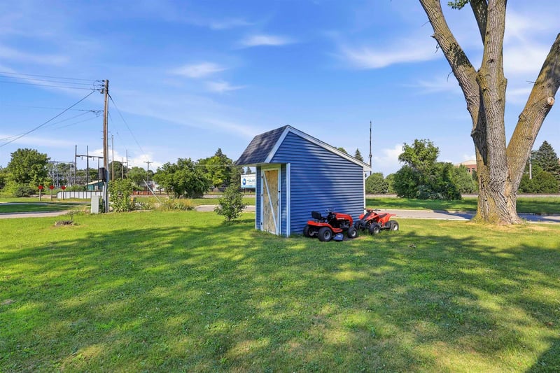 614 Reid St, De Pere, WI 54115