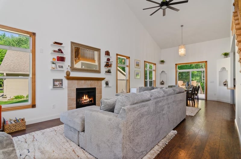 2292 Southern Cross Rd, Green Bay, WI 54303-6599