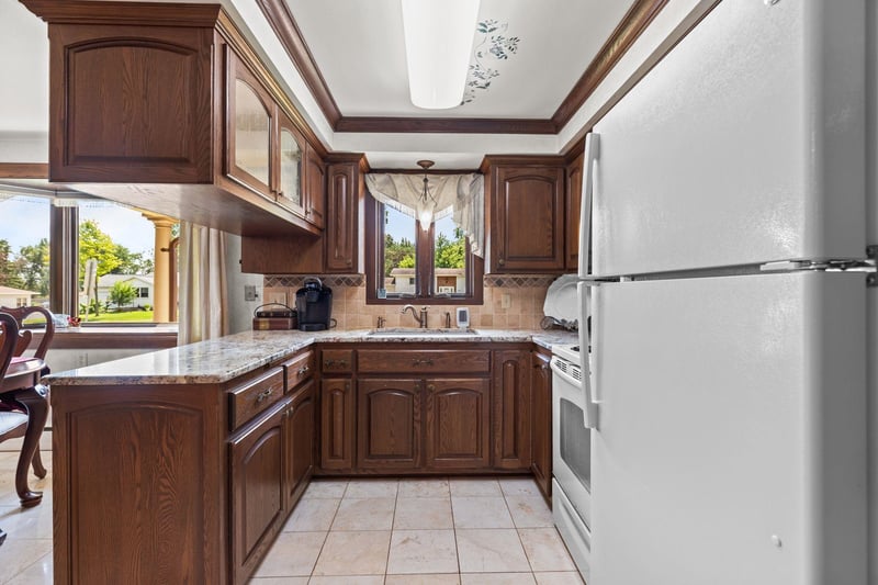 630 Capitol Dr, Appleton, WI 54911