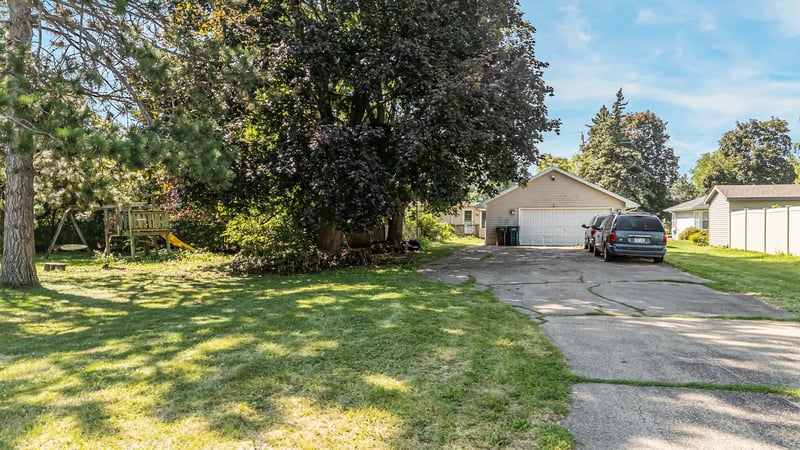 2805 1st Ave, Appleton, WI 54914