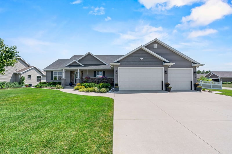 4702 Wren Dr, Appleton, WI 54913