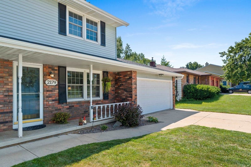 2179 Packerland Dr, Green Bay, WI 54304