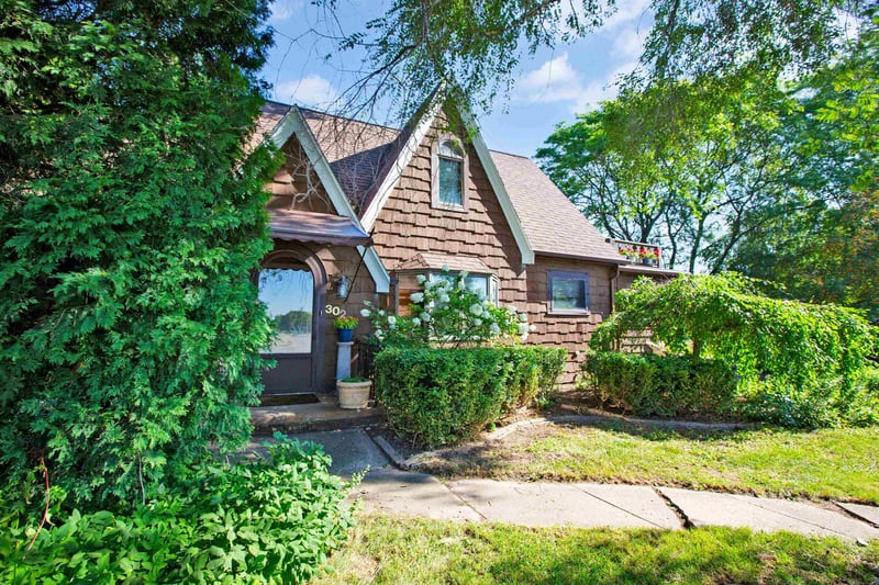 300 North Ave, Little Chute, WI 54140