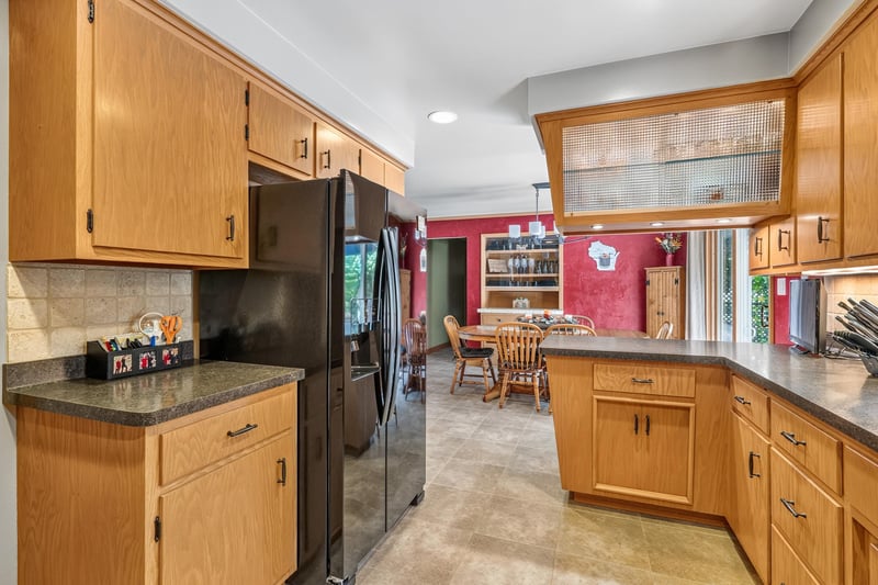 W6462 Lakeview Ct, Menasha, WI 54952-9706