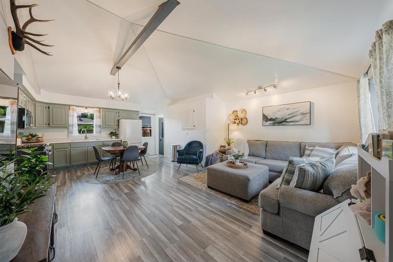 1942 Harold St, Green Bay, WI 54302
