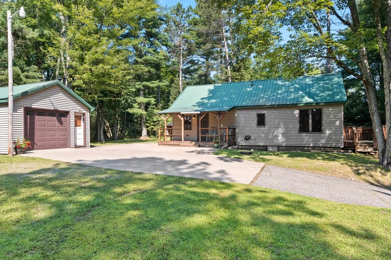 13755 State Hwy 32, Mountain, WI 54149