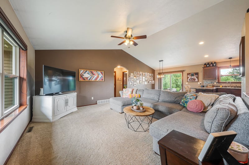 810 Rusty Ct, Kaukauna, WI 54130