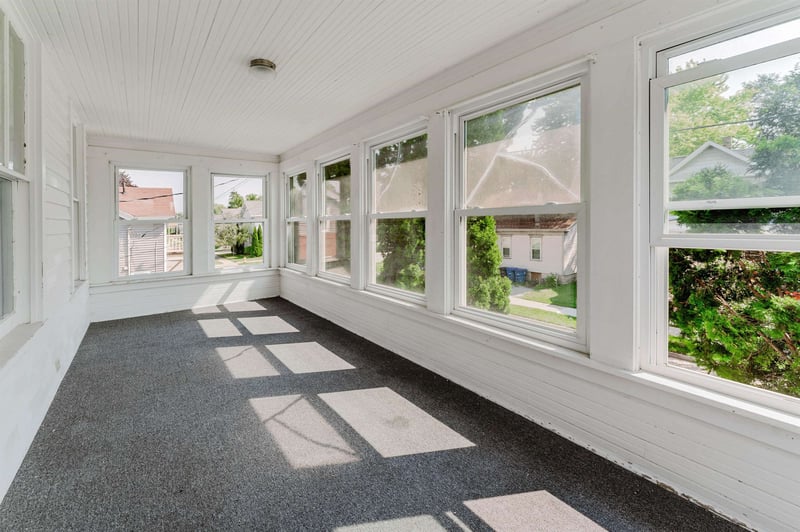 687 Central St, Oshkosh, WI 54901