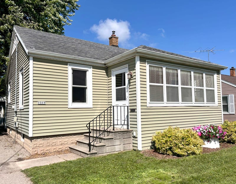 2317 Mt Vernon St, Oshkosh, WI 54901-1939