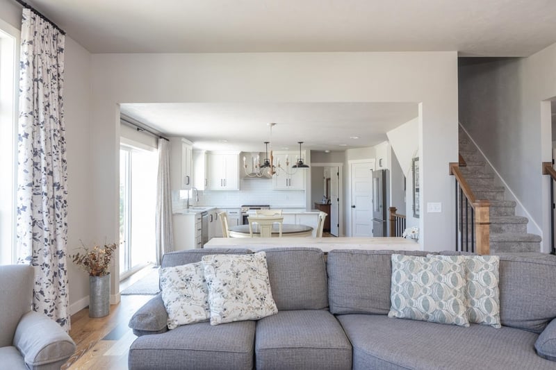 N9270 Laura St, Appleton, WI 54915-2898