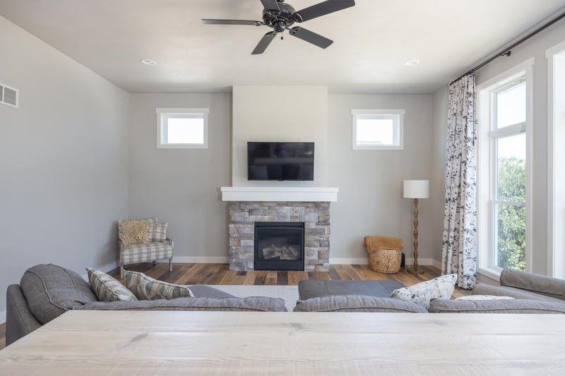N9270 Laura St, Appleton, WI 54915-2898