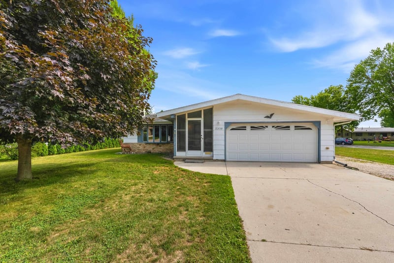 2309 Mary Ave, New Holstein, WI 53061-1242