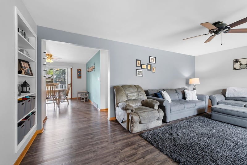 742 Westwood Dr, De Pere, WI 54115