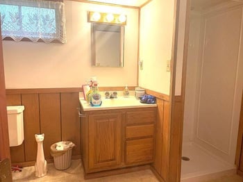 1006 Evans St, Oshkosh, WI 54901