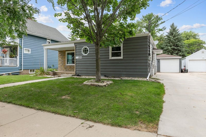 1316 Rogers Ave, Appleton, WI 54914