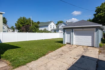 238 W Irving Ave, Oshkosh, WI 54901-4468
