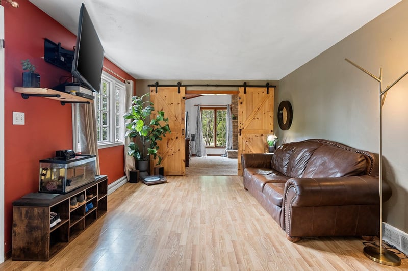 3818 Airport Rd, Oconto, WI 54153