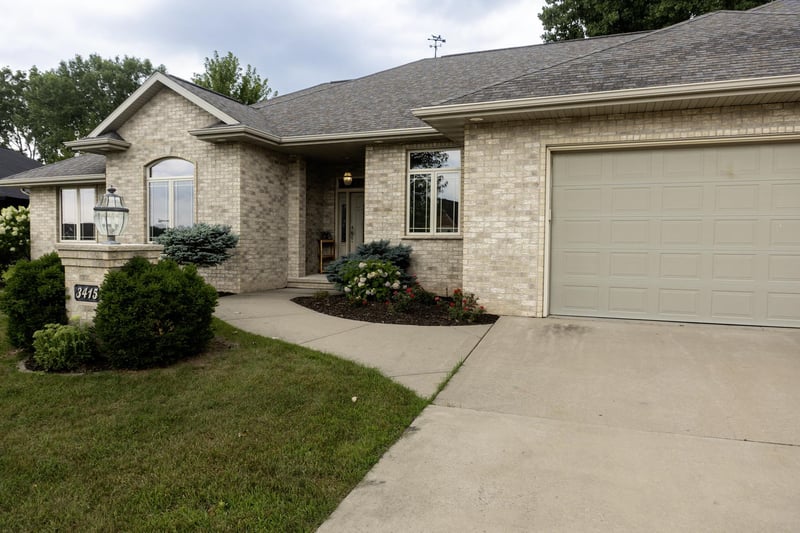 3415 Schubert Pl, Green Bay, WI 54311-4317