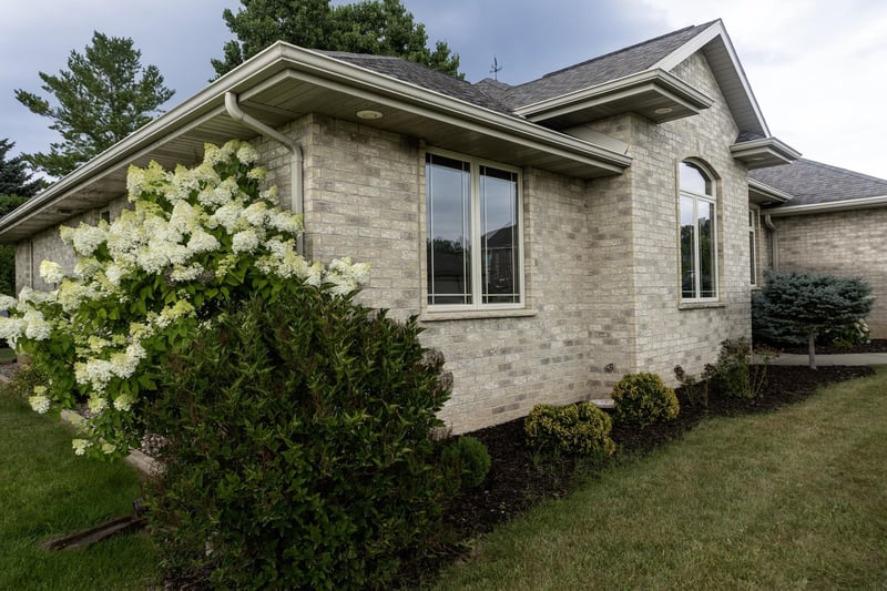 3415 Schubert Pl, Green Bay, WI 54311-4317