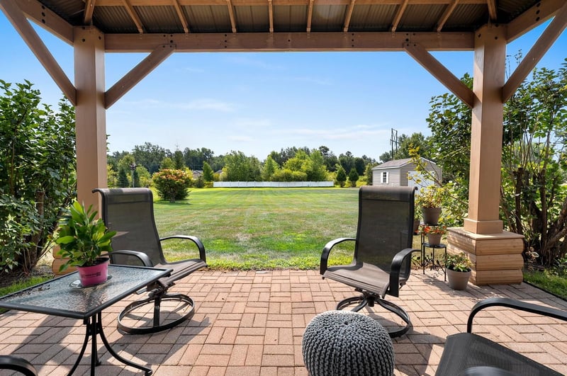 3487 Chatsworth Dr, Green Bay, WI 54313-7493