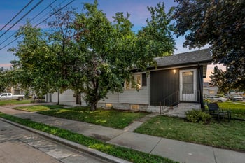 1222 Knapp St, Oshkosh, WI 54902