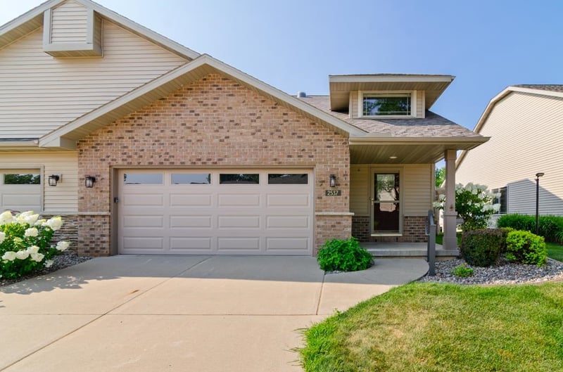 2537 Northern Harrier Ps, Green Bay, WI 54313