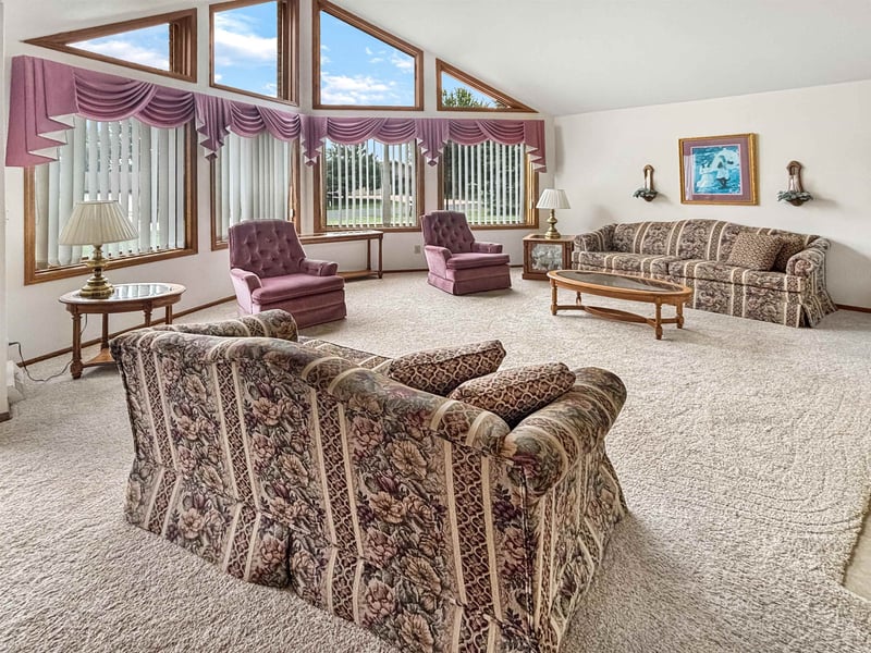 3101 Claymore Ln, New Franken, WI 54229-9775