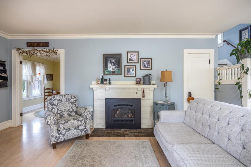 733 Mueller St, Appleton, WI 54914
